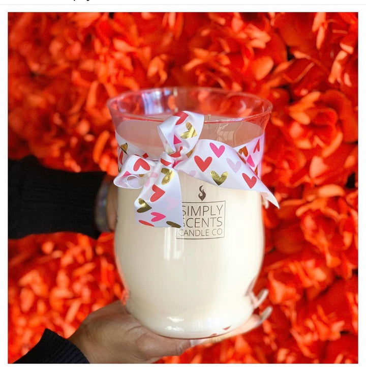 The All-White 72 oz. Signature Candle